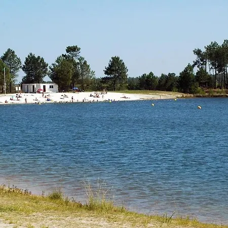 La Aux Papillons Bord Du De Peyre 7 Pp Piscine Chauffee Лабуер